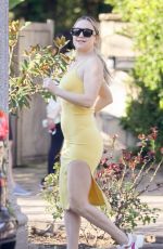 KATE HUDSON Out and About in Los Angeles 03/11/2022