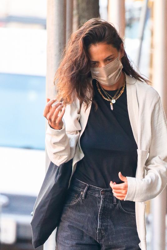 KATIE HOLMES Out and About in New York 03/02/2022