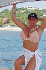 KATIE PRICE and Carl Woods on Holiday in Thailand 03/08/2022