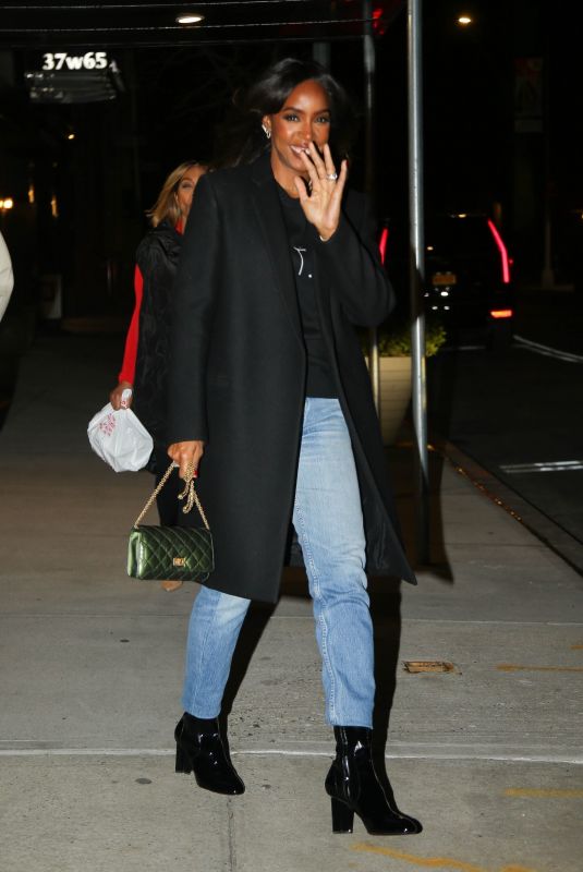 KELLY ROWLAND Night Out in New York 03/15/2022