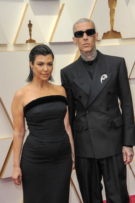 KOURTNEY KARDASHIAN and Travis Barker Arrives at 94th Annual Academy Awards at Dolby Theatre in Los Angeles 03/27/2022
