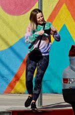 KRISTEN BELL Heading to Yoga Class in Los Angeles 03/10/2022