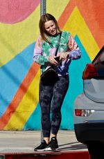 KRISTEN BELL Heading to Yoga Class in Los Angeles 03/10/2022