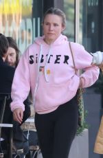 KRISTEN BELL Leaves Workout at Her Favorite Los Feliz Gym 03/29/2022