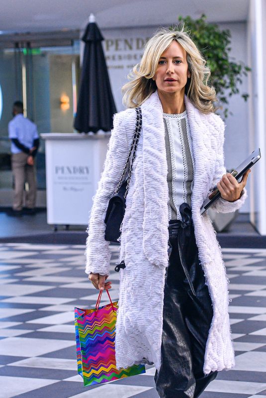 LADY VICTORIA HERVEY After Lunch with Lawyers in West Hollywood 03/09/2022