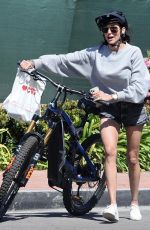 LAUREN SILVERMAN Out for Lunch at Honor Bar in Montecito 03/17/2022