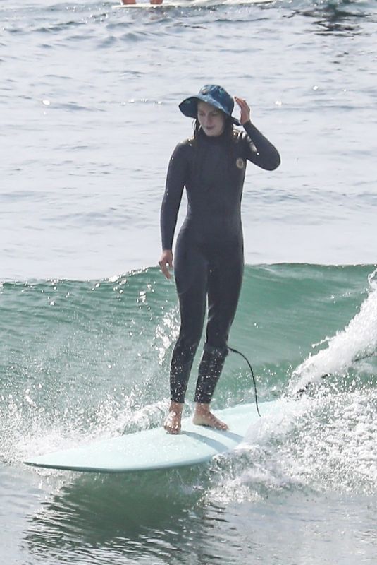 LEIGHTON MEESTER at a Surf Session on Manhattan Beach 03/03/2022