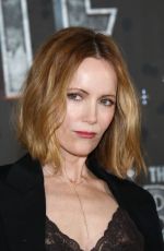 LESLIE MANN at The Bubble Photocall in Los Angeles 03/05/2022