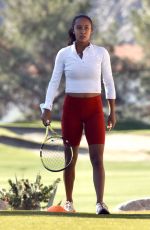 LEYLAH FERNANDEZ Workout with Her Dad and Coach in Palm Springs 03/09/2022