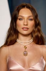 MADDIE ZIEGLER at 2022 Vanity Fair Oscar Party in Beverly Hills 03/27/2022