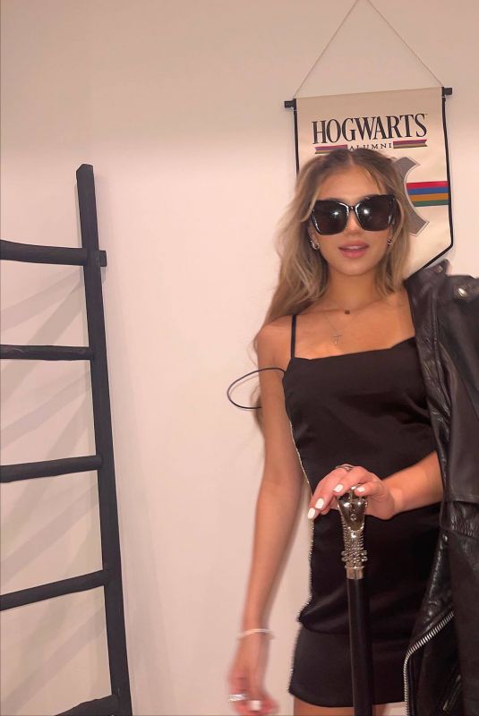 MADS LEWIS - Instagram Photos 03/09/2022