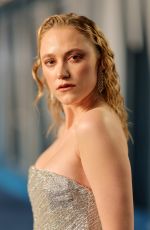 MAIKA MONROE at 2022 Vanity Fair Oscar Party in Beverly Hills 03/27/2022