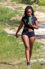 MALIA and SAHSA OBAMA Out Hikinig in Los Angeles 03/16/2022