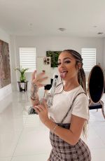 MALU TREVEJO - Instagram Photos 03/17/2022