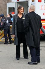 MARISK HARGITAY on the Set of Law and Order: SVU in Central Park in New York 03/11/2022