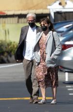 MARY STEENBURGEN and Ted Danson Out Shopping in Los Angeles 03/10/2022