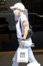 MELISSA COHEN Out for Coffee in Los Angeles 03/29/2022