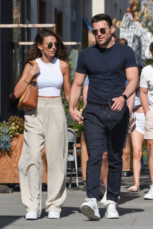 MICHELLE KEEGAN Leaves Il Pastaio in Beverly Hills 03/12/2022
