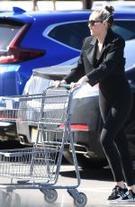 MILEY CYRUS Shopping at Erewhon Market in Los Angeles 03/29/2022