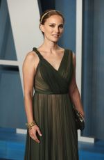NATALIE PORTMAN at 2022 Vanity Fair Oscar Party in Beverly Hills 03/27/2022