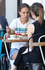 NATALIE PORTMAN Out for Lunch with a Friend in Los Feliz 03/01/2022