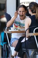 NATALIE PORTMAN Out for Lunch with a Friend in Los Feliz 03/01/2022