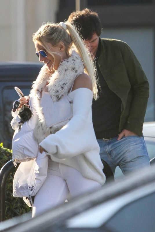 NICOLETTE SHERIDAN Arrives at a Local Eatery in Calabasas 03/14/2022