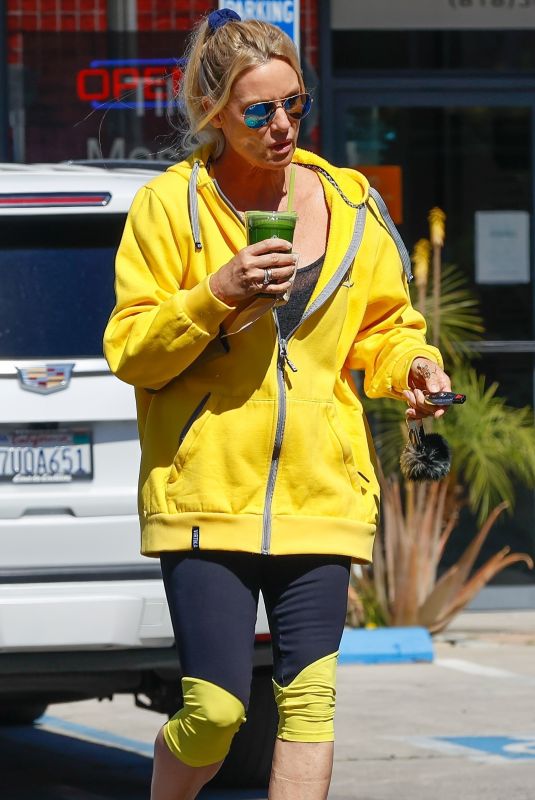 NICOLETTE SHERIDAN Out for a Green Juice in Calabasas 03/08/2022