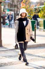 OLIVIA JADE GIANNULLI Out at Paris Fashion Week 03/01/2022