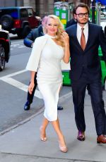 PAMELA ANDERSON Arrives at Good Morning America in New York 03/23/2022