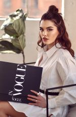 PARIS BERELC - Instagram Photos and Video 03/09/2022