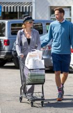 PARIS HILTON at Grocery Shopping in Beverly Hills 03/19/2022