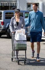 PARIS HILTON at Grocery Shopping in Beverly Hills 03/19/2022