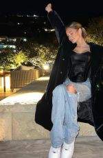 PIA MIA PEREZ - Instagram Photos and Video 03/15/2022