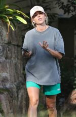 PIP EDWARDS Out Hiking in Sydney 03/11/2022