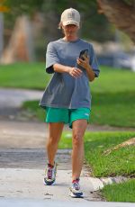 PIP EDWARDS Out Hiking in Sydney 03/11/2022