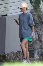 PIP EDWARDS Out Hiking in Sydney 03/11/2022