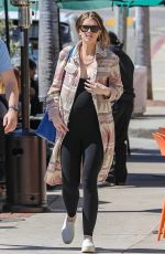 Pregnant KATHERINE SCHWARZENEGGER and Chris Pratt Out in Pacific Palisades 03/11/2022