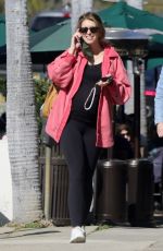 Pregnant KATHERINE SCHWARZENEGGER Out to Breakfast in Los Angeles 03/18/2022