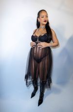Pregnant RIHANNA at Dior Womenswear Fall/Winter 22/23 Show at Paris Fashion Week 03/01/2022
