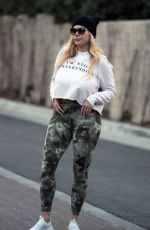 Pregnant SHANNA MOAKLER Out in Los Angeles 03/03/2022