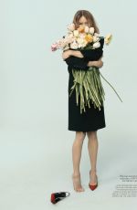 RENEE ZELLWGER in Harper
