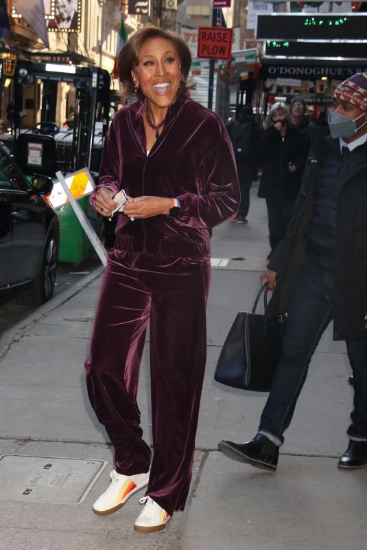 ROBIN ROBERTS Leaves ABC Studios in New York 03/14/2022