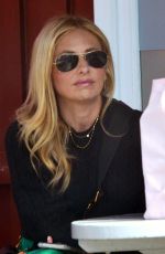 SARAH MICHELLE GELLAR Out for Coffee in Brentwood 03/17/2022