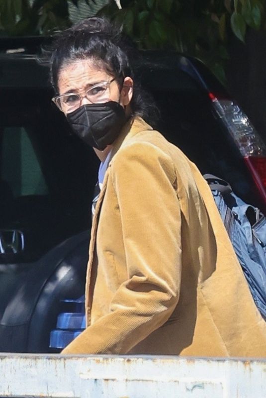 SARAH SILVERMAN Gets a Curbside Pick up from Her Home in Los Angeles 03/09/2022