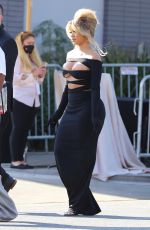 SAWEETIE Arrives at Elton John AIDS Foundation