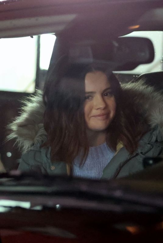 SELENA GOMEZ on the Set of Murders in the Building in New York 03/09/2022