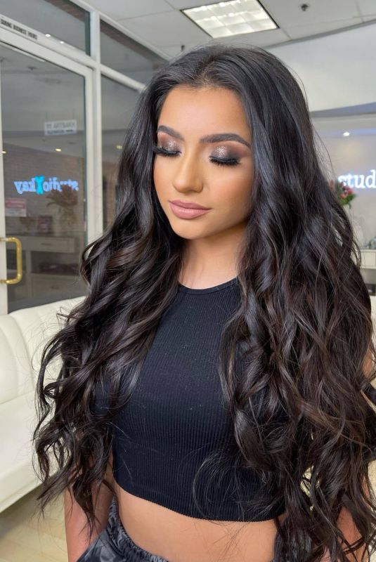 TATI MCQUAY - Instagram Photos and Videos 03/09/2022