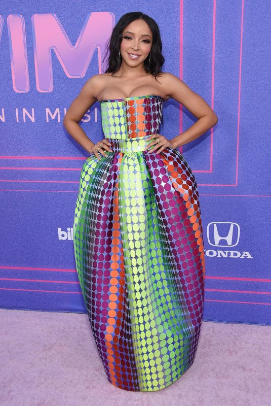 TINASHE at Billboard Women in Music 2022 in Inglewood 03/02/2022
