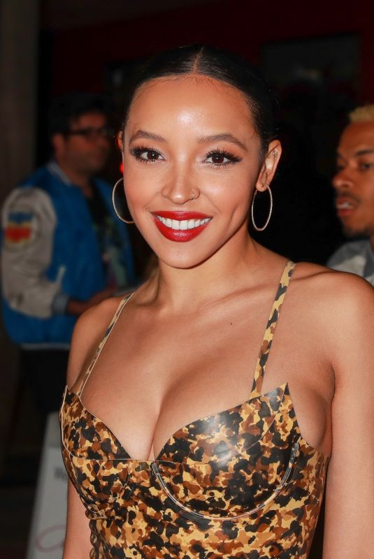 TINASHE Celebrates Her Grandma Birthday at Craig